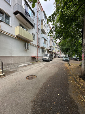 Продам трехкомнатную (3-комн.) квартиру, Ленина пр-кт, 45, Нальчик г