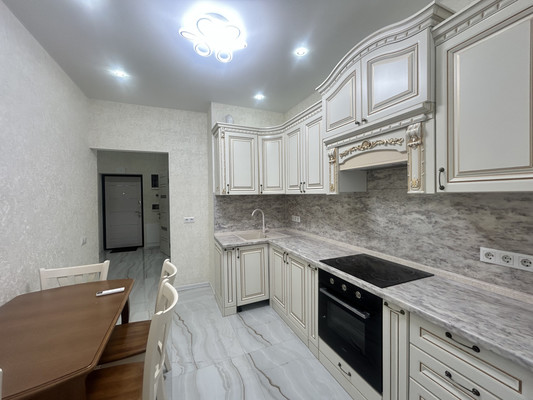 Продам двухкомнатную (2-комн.) квартиру, Крымской весны ул, 4к2, Мирное с