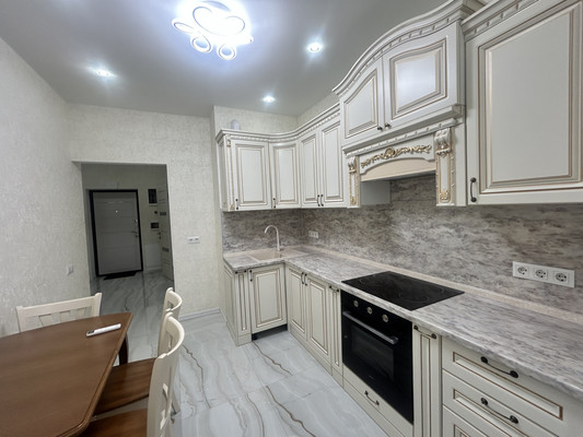 Продам двухкомнатную (2-комн.) квартиру, Крымской весны ул, 4к2, Мирное с