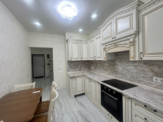 Продам двухкомнатную (2-комн.) квартиру, Крымской весны ул, 4к2, Мирное с