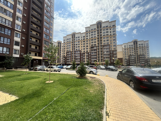 Продам двухкомнатную (2-комн.) квартиру, Крымской весны ул, 4к2, Мирное с