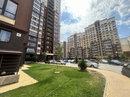 Продам двухкомнатную (2-комн.) квартиру, Крымской весны ул, 4к2, Мирное с