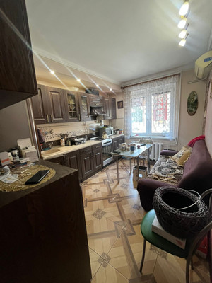 Продам трехкомнатную (3-комн.) квартиру, Жмайлова ул, 231, Ростов-на-Дону г