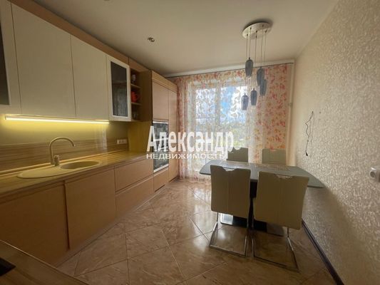 Продам двухкомнатную (2-комн.) квартиру, Новоладожская ул, 95/2, Всеволожск г