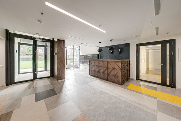Продам трехкомнатную (3-комн.) квартиру, Шмитовский проезд, 39к6, Москва г