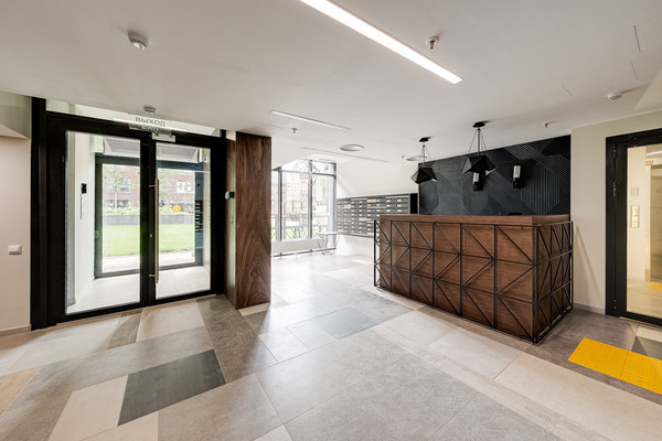 Продам трехкомнатную (3-комн.) квартиру, Шмитовский проезд, 39к6, Москва г