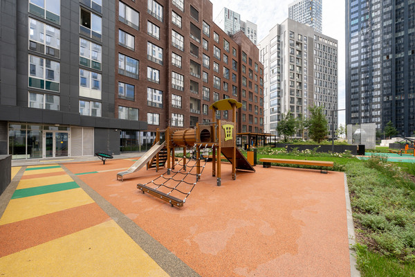 Продам трехкомнатную (3-комн.) квартиру, Шмитовский проезд, 39к6, Москва г