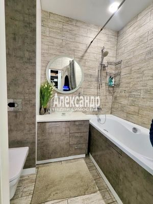 Продам однокомнатную (1-комн.) квартиру, Маршала Блюхера пр-кт, 7к1, Санкт-Петербург г