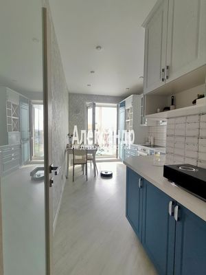 Продам однокомнатную (1-комн.) квартиру, Маршала Блюхера пр-кт, 7к1, Санкт-Петербург г