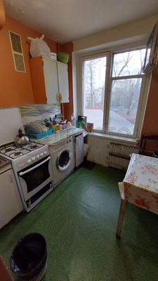 Продам двухкомнатную (2-комн.) квартиру, Братская ул, 15к3, Москва г