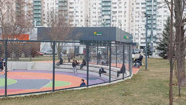 Продам двухкомнатную (2-комн.) квартиру, Братская ул, 15к3, Москва г