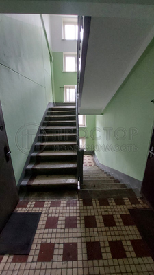 Продам двухкомнатную (2-комн.) квартиру, Братская ул, 15к3, Москва г