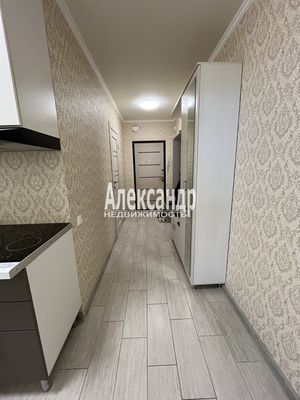 Продам однокомнатную (1-комн.) квартиру, Шоссе в Лаврики ул, 67, Мурино п