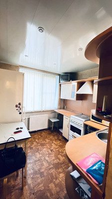Продам двухкомнатную (2-комн.) квартиру, Ириновский пр-кт, 17к3, Санкт-Петербург г