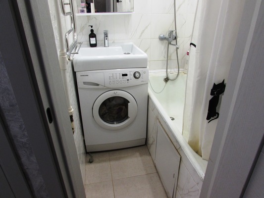 Продам двухкомнатную (2-комн.) квартиру, Свердлова ул, 23а, Подольск г