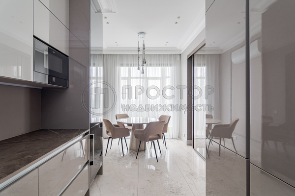 Продам многокомнатную квартиру, Староволынская ул, 12к4, Москва г