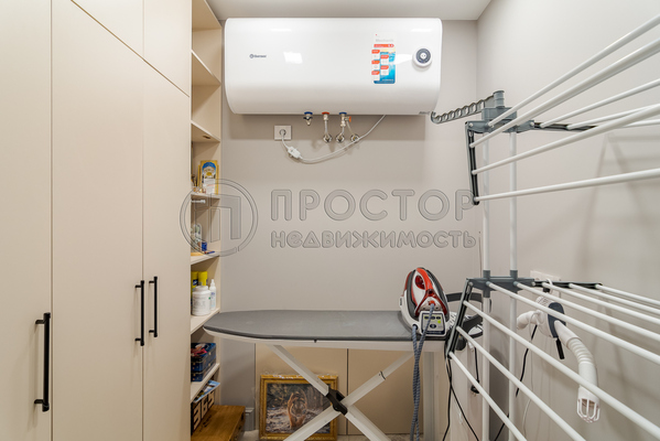 Продам многокомнатную квартиру, Староволынская ул, 12к4, Москва г