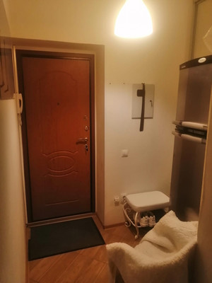 Продам однокомнатную (1-комн.) квартиру, Восточная ул, 8, Кириши г