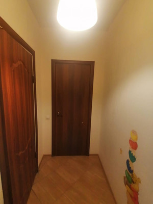 Продам однокомнатную (1-комн.) квартиру, Восточная ул, 8, Кириши г