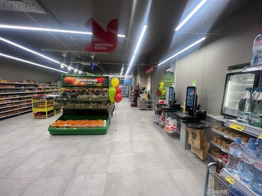 Продам торговое помещение 440 м2, Малышева ул, 75, Екатеринбург г