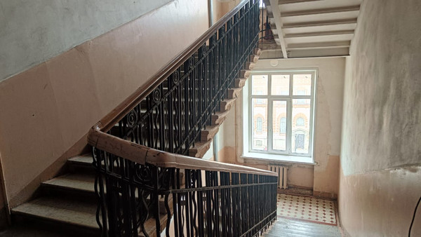 Продам комнату в 6-комн. квартире, Свечной пер, 27А, Санкт-Петербург г