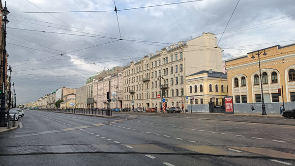 Продам комнату в 6-комн. квартире, Свечной пер, 27А, Санкт-Петербург г