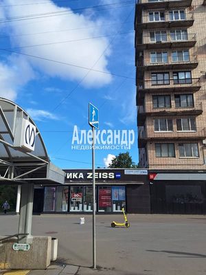 Продам двухкомнатную (2-комн.) квартиру, Ленинский пр-кт, 130/6, Санкт-Петербург г