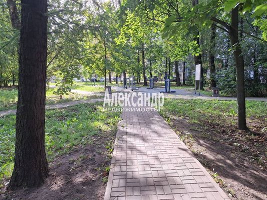 Продам двухкомнатную (2-комн.) квартиру, Ленинский пр-кт, 130/6, Санкт-Петербург г