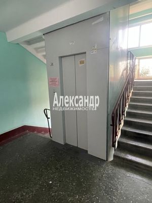 Продам двухкомнатную (2-комн.) квартиру, Ленинский пр-кт, 130/6, Санкт-Петербург г