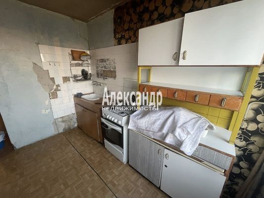 Продам двухкомнатную (2-комн.) квартиру, Ленинский пр-кт, 130/6, Санкт-Петербург г