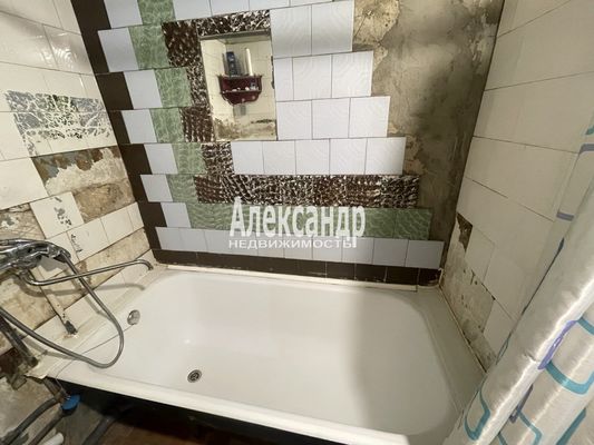 Продам двухкомнатную (2-комн.) квартиру, Ленинский пр-кт, 130/6, Санкт-Петербург г