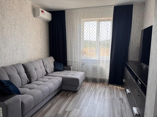 Продам однокомнатную (1-комн.) квартиру, Балаклавская ул, 73кд, Симферополь г