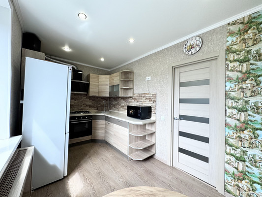 Продам двухкомнатную (2-комн.) квартиру, Володарского ул, 66Б, Брянск г