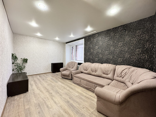 Продам двухкомнатную (2-комн.) квартиру, Володарского ул, 66Б, Брянск г