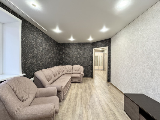 Продам двухкомнатную (2-комн.) квартиру, Володарского ул, 66Б, Брянск г