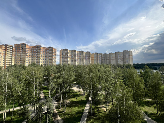 Продам однокомнатную (1-комн.) квартиру, Крымская ул, 7, Раменское г