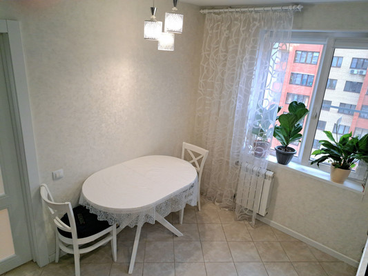 Продам двухкомнатную (2-комн.) квартиру, Кирова (Центральный мкр.) ул, 5к1, Домодедово г