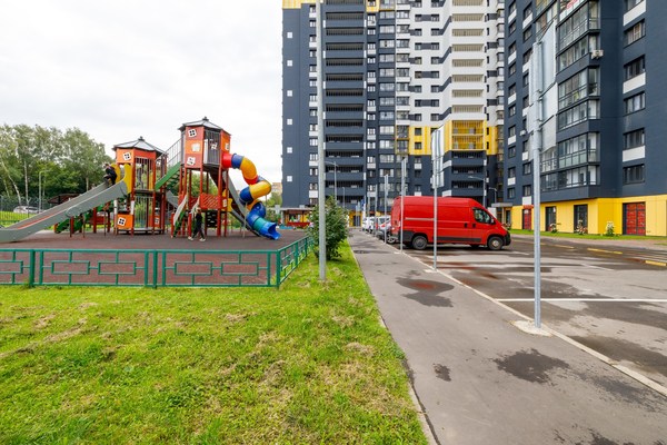 Продам трехкомнатную (3-комн.) квартиру, Парковая ул, 52к1, Долгопрудный г