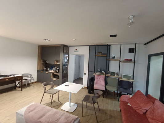 Продам коммерческое помещение 103 м2, Малоярославская ул, 60, Калининград г