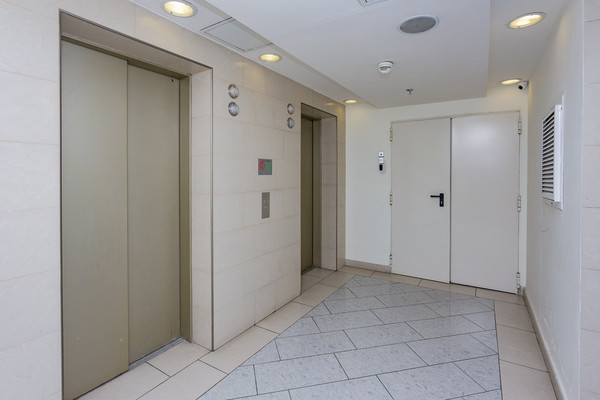 Продам двухкомнатную (2-комн.) квартиру, Хорошёвское ш, 16к2, Москва г