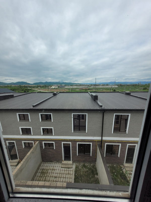 Продам двухкомнатную (2-комн.) квартиру, Адыгейская ул, 1к2, Нартан с