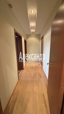Продам трехкомнатную (3-комн.) квартиру, Республиканская ул, 6, Санкт-Петербург г