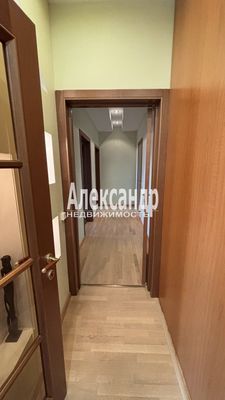 Продам трехкомнатную (3-комн.) квартиру, Республиканская ул, 6, Санкт-Петербург г