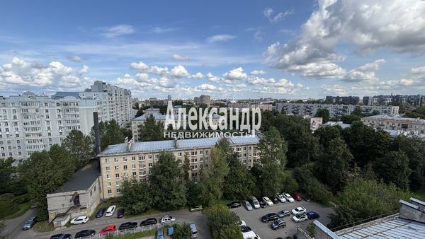 Продам трехкомнатную (3-комн.) квартиру, Республиканская ул, 6, Санкт-Петербург г