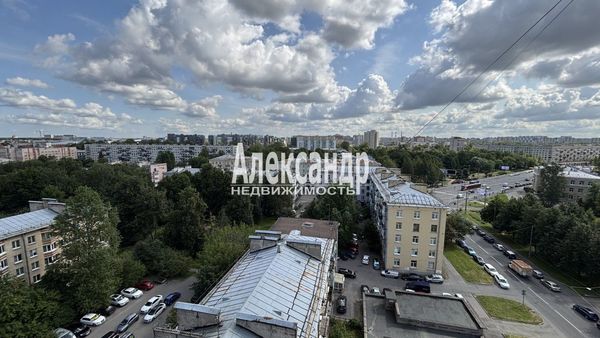 Продам трехкомнатную (3-комн.) квартиру, Республиканская ул, 6, Санкт-Петербург г