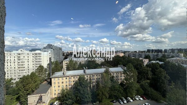 Продам трехкомнатную (3-комн.) квартиру, Республиканская ул, 6, Санкт-Петербург г