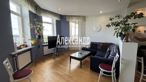 Продам трехкомнатную (3-комн.) квартиру, Республиканская ул, 6, Санкт-Петербург г