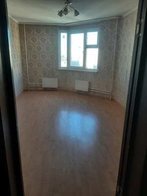 Продам трехкомнатную (3-комн.) квартиру, Новое ш, 3, Дрожжино рп