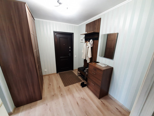 Продам двухкомнатную (2-комн.) квартиру, Дружбы ул, 4, Меньшово д