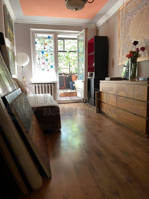 Продам трехкомнатную (3-комн.) квартиру, Искры ул, 9, Москва г